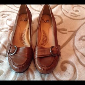 Sofft EUC Tan all leather shoes. 1 3/4" heel